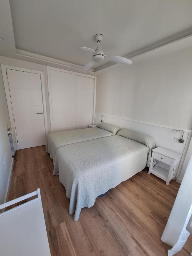 Seafront Apartment Марбелья Экстерьер фото